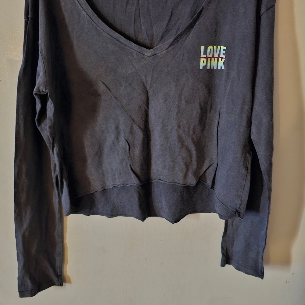 Black Long Sleeve V-Neck Top